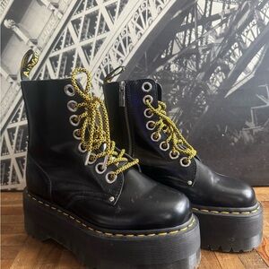 Dr Martens platform Boots with Yellow Laces
